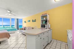 Coastal Escape - Beachfront Studio with Gulf Views - Image 4