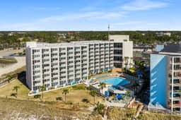 Coastal Escape - Beachfront Studio with Gulf Views - Image 5