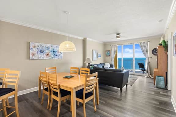 Panoramic Gulf front Condo w/ Pool - Emerald Skies - Image 5