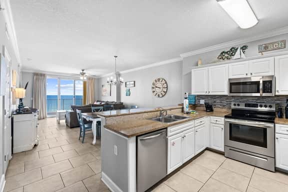 Emerald Isle Gulf front w/ Pool - Image 3